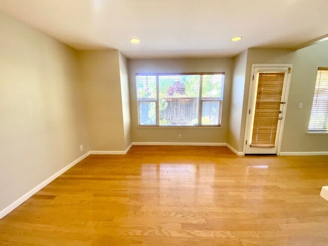 Building Photo - Shapell Cedar Bridge San Ramon 3 Br., 2.5 ...