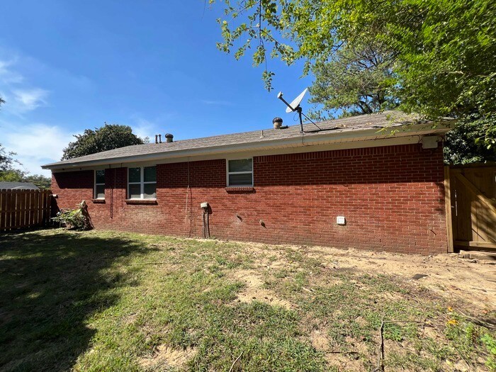 Building Photo - 1731 Carla Cove