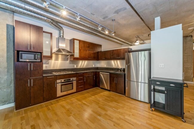 Building Photo - Mosler Lofts - 1 bedroom