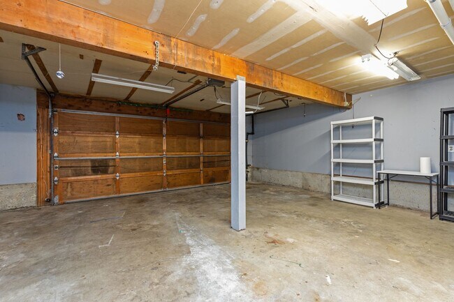 Building Photo - 4Bd Bothell Home!