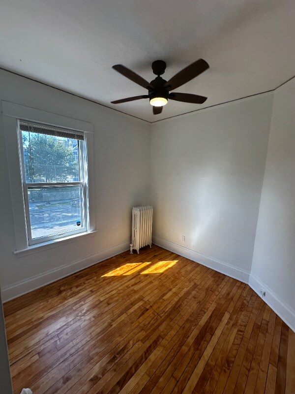 Building Photo - 822 W 35th St