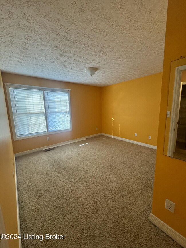 Building Photo - 14226 Academy Ridge Blvd