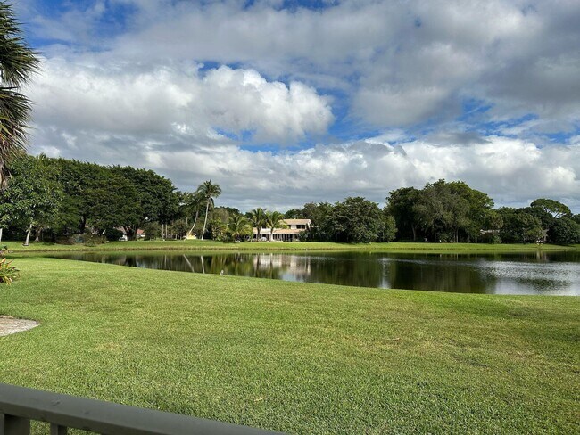 Building Photo - 7243 Encina Ln