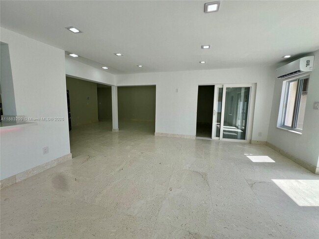 Building Photo - 20848 SW 118th Ave