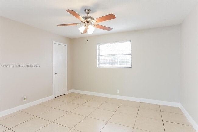 Building Photo - 3391 NW 42nd St