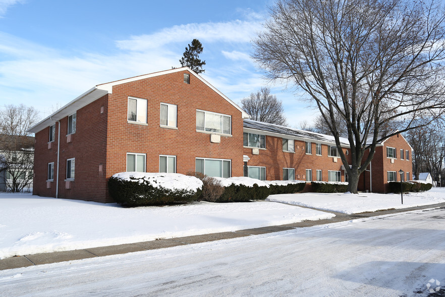 Building Photo - Parklane Apartments