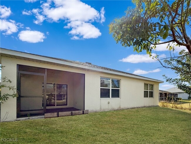 Building Photo - 8357 Matanzas Rd