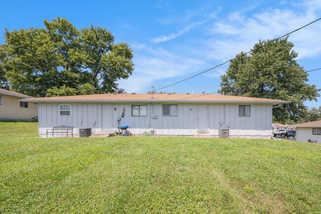 Building Photo - 18717 E Blackhawk Trail