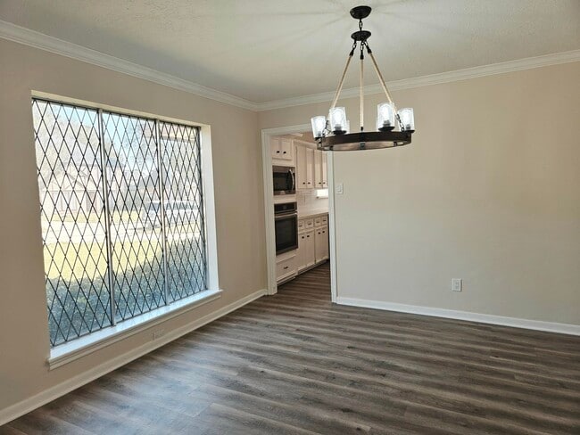 Building Photo - 16627 Aldenham Pl