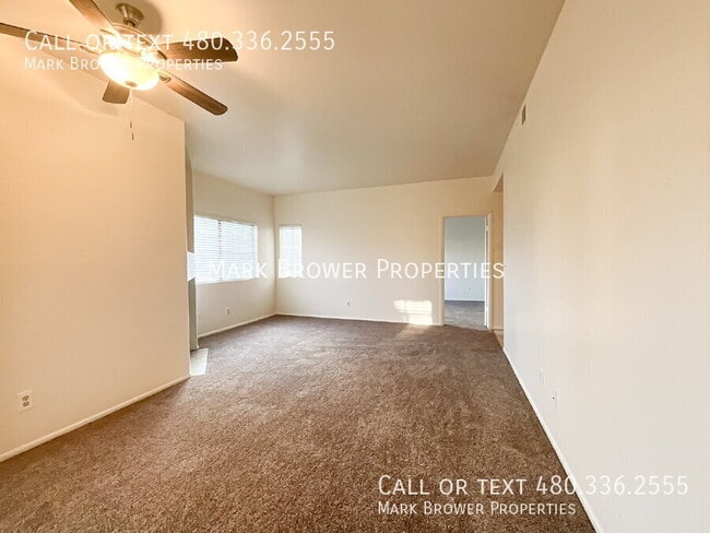 Building Photo - 930 N Mesa Dr