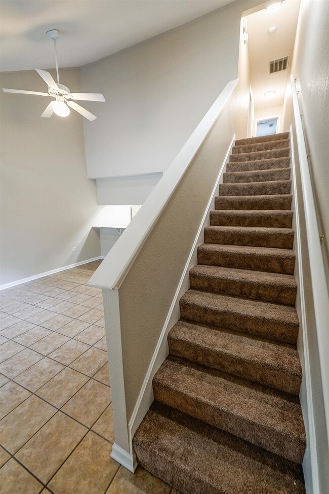 Building Photo - 2738 W Tharpe St