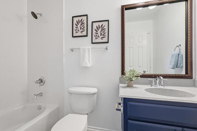 Building Photo - 2825 Saddlebred Trail