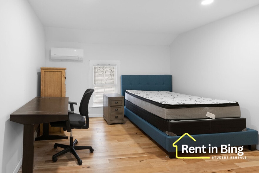 Building Photo - 38 Seminary Ave