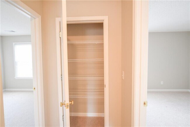 Building Photo - 4113 Glenaire Way NW