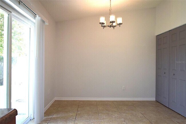 Building Photo - 1242 Mohrlake Dr