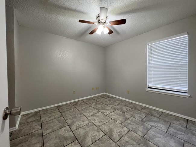 Building Photo - 1624 Aquarena Springs Dr
