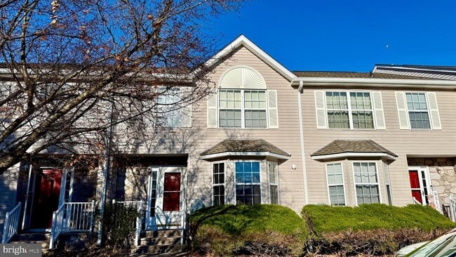 Building Photo - 17 Jill Ct