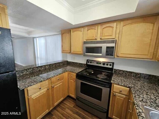 Building Photo - 3420 W Danbury Dr