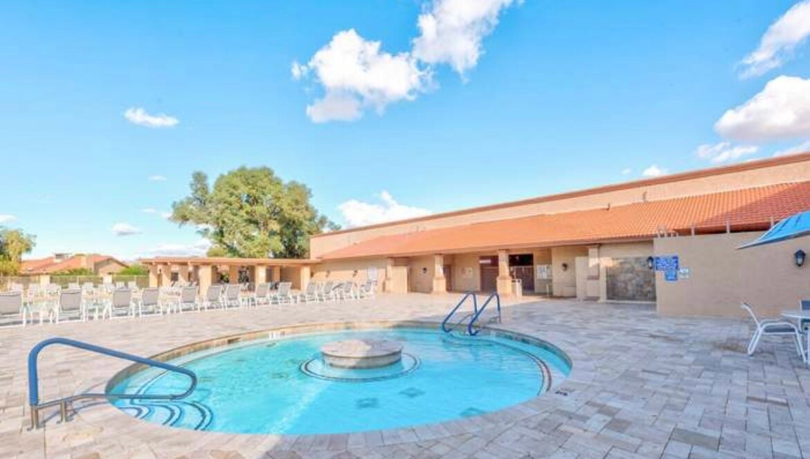 Building Photo - 810 Leisure World