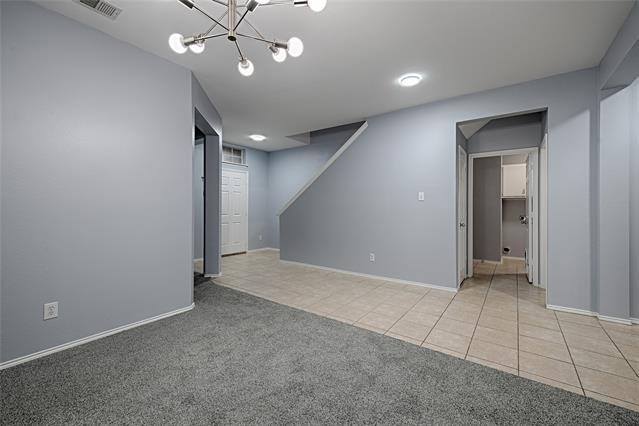 Building Photo - 502 Hickory Ln