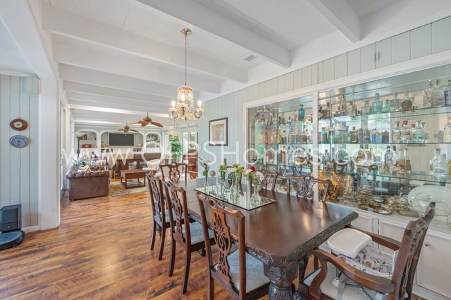 Building Photo - Bayou-Front Home w/ Dock