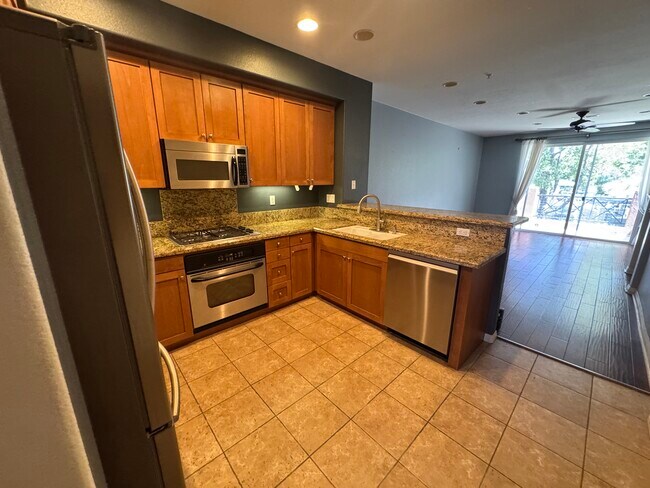 Primary Photo - 4671 Central Plaza