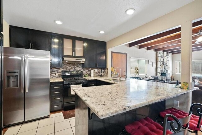 Building Photo - 1611 Sombrero Way