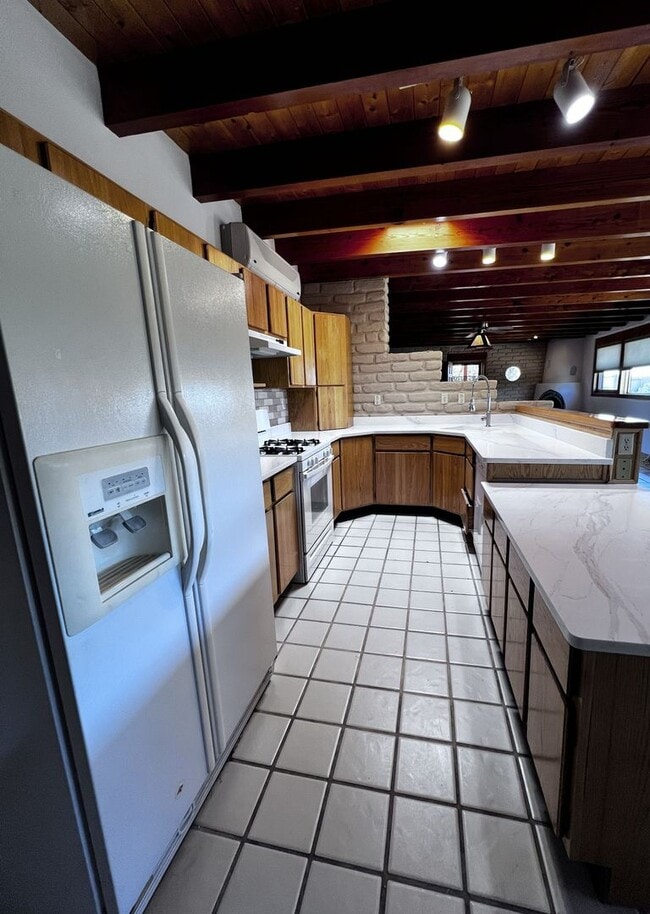 Building Photo - 5 Oriente Ct