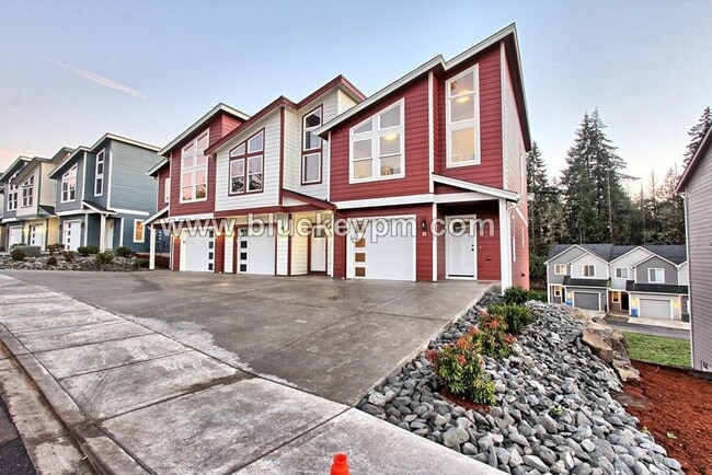 Unit 207-C: 3 Bed, 2.5 Bath Townhome in Kalama - Unit 207-C:  3 Bed, 2.5 Bath Townhome in Kalama