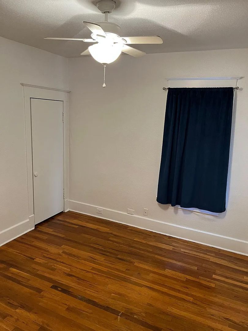 Building Photo - 715 E High St