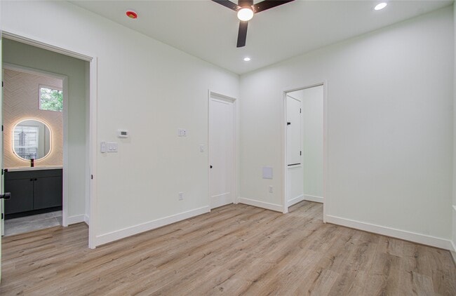 Building Photo - 4603 Edison St