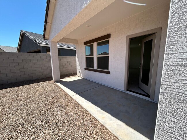 Building Photo - 4 BR, 3 bath, Beautiful Maricopa home in p...