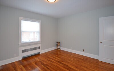 Building Photo - 142 Salisbury Rd