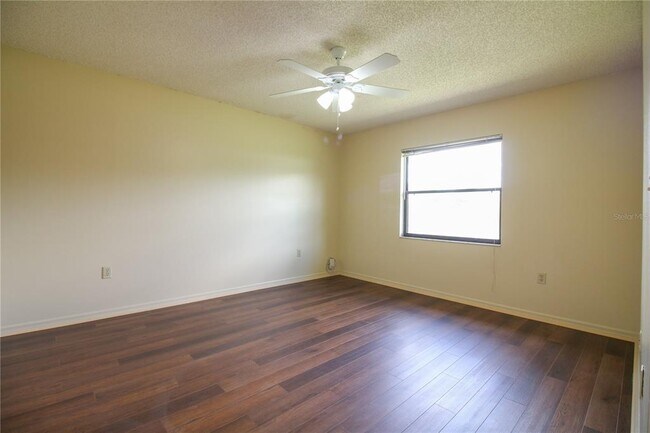 Building Photo - 6324 Highland Gardens Ct