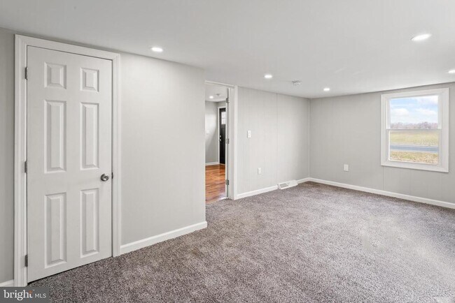 Building Photo - 695 Salem Quinton Rd