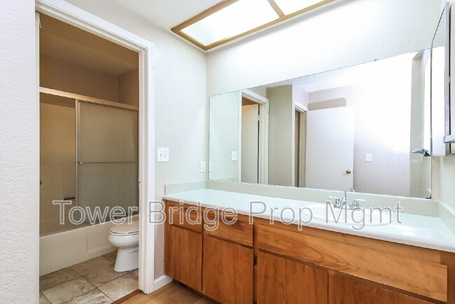 Building Photo - 2277 Sandcastle Way