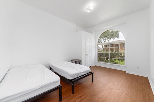 Building Photo - 7919 Quail Meadow Dr