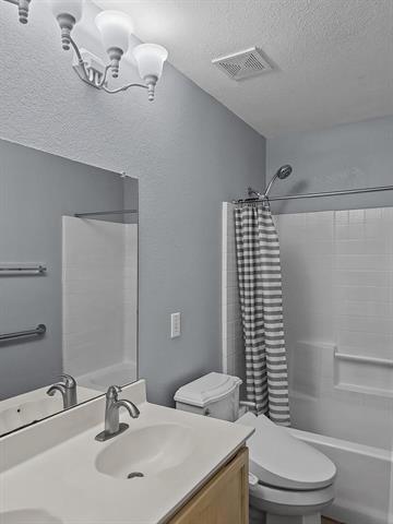 Building Photo - 4602 Green Meadow Dr