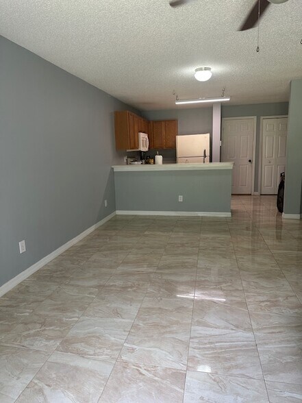 Building Photo - 4538 Winding River Way