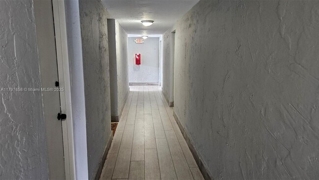 Building Photo - 7401 SW 82nd St