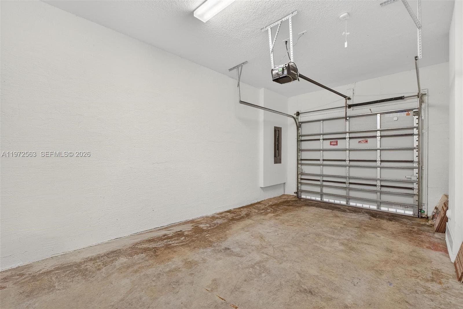 Building Photo - 4546 NW 83rd Ave