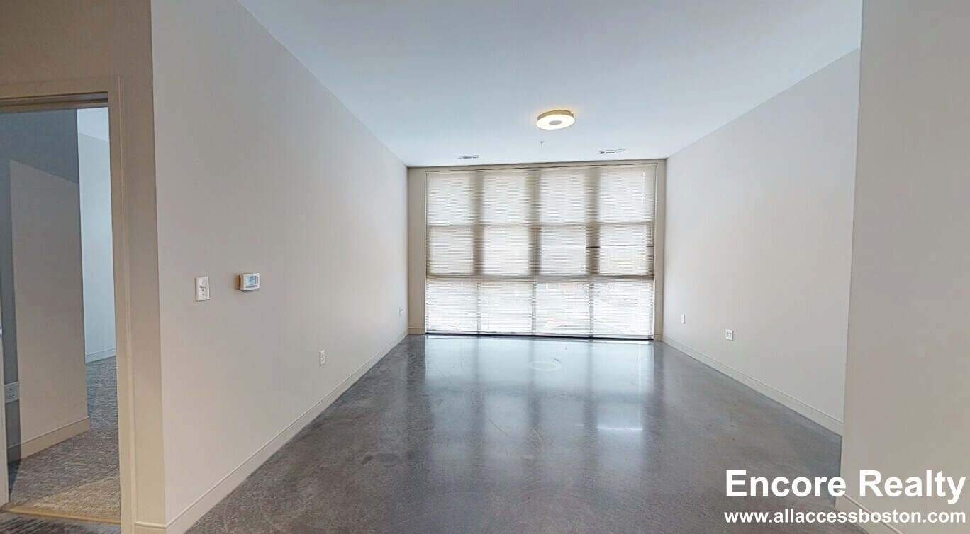 Building Photo - 65 Brainerd Rd