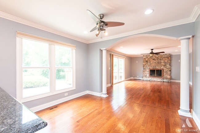 Building Photo - 2603 Old Mill Ln