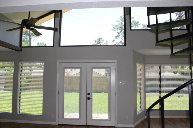 Building Photo - 10031 Haddington Dr