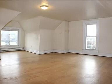 Building Photo - 523 Lowell St