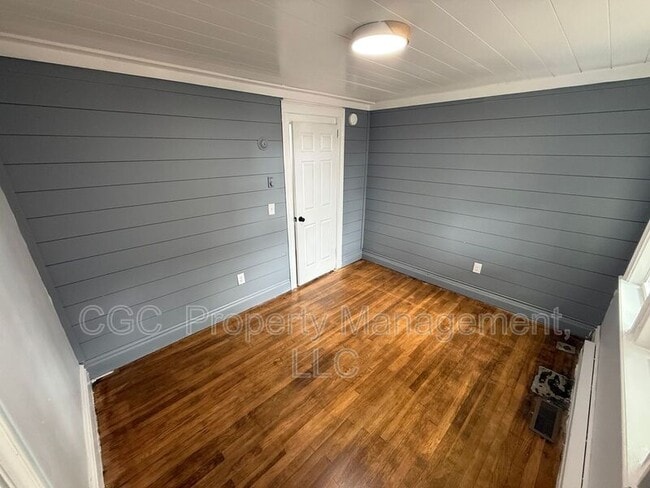 Building Photo - 32-34-34 Clinton Ave