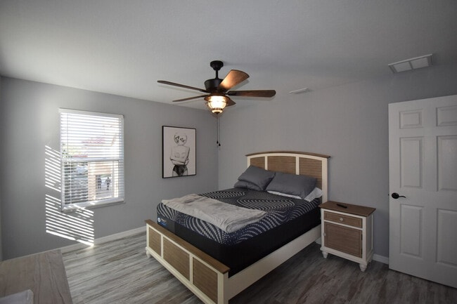 Building Photo - 4795 S Amstel Dr