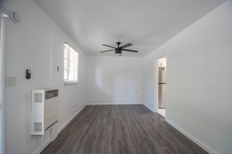 Building Photo - 314 W Mission St