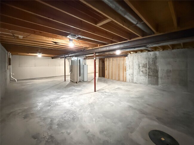 Building Photo - 102 N Ferkel St