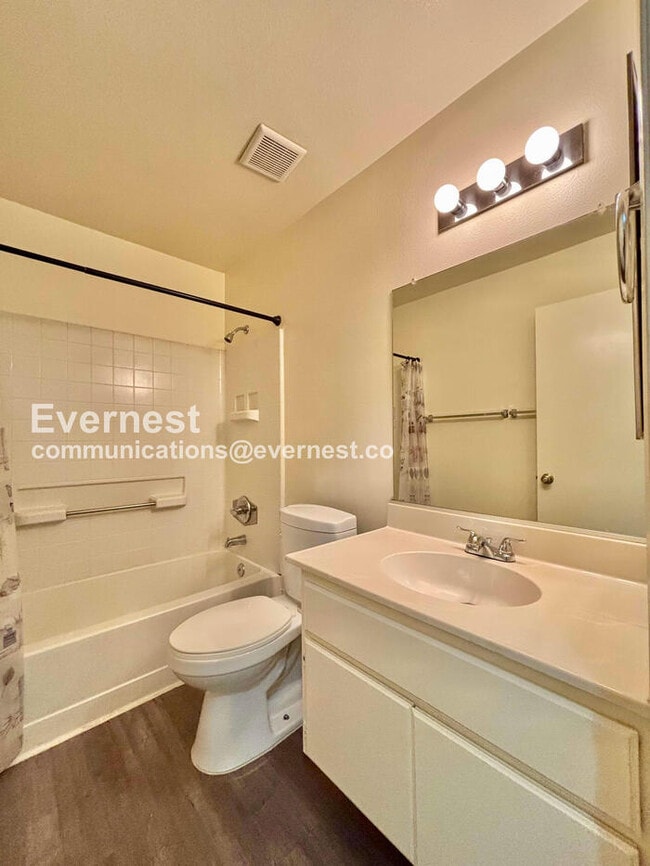 Building Photo - 27305 Uppercrest Ct